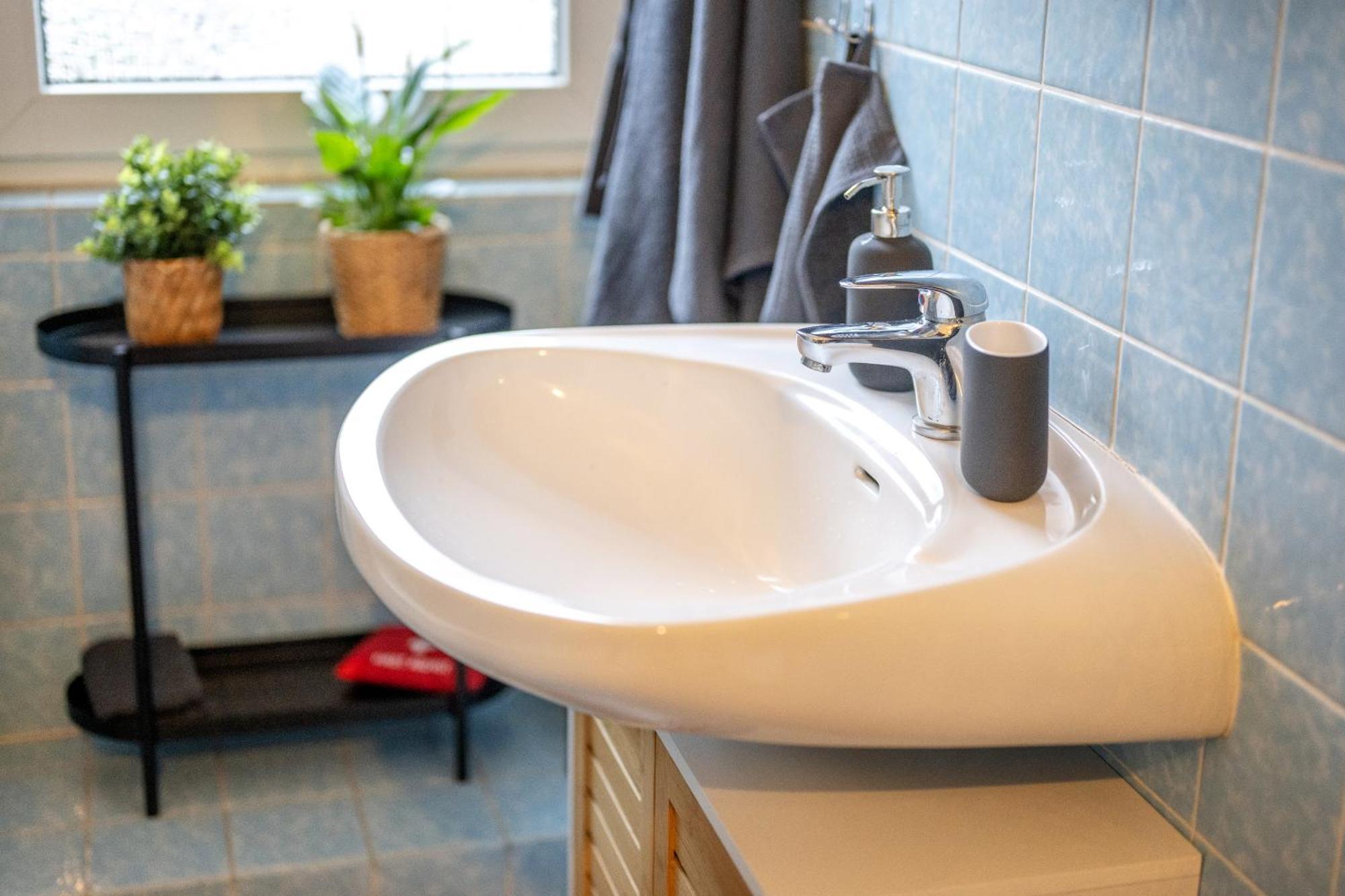 Suedstadt-Oase 1 Komfort Mit 2 Sz Und Balkon Koblenc Exteriér fotografie